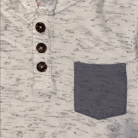 Boys long sleeve tee with hood - Picture 3 of 3